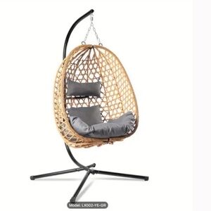 Outdoor Hanging Egg Chair with Cushion, Can Stand 400 Pounds (about 181.4kg).